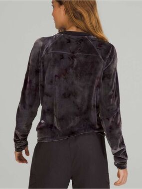 145. lululemon velour 8